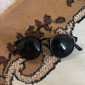 Columbia Classic Black Sunglasses